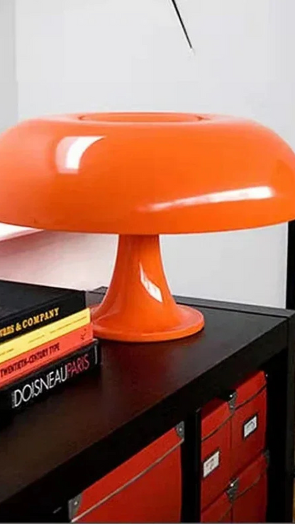 Lampe orange champignon .