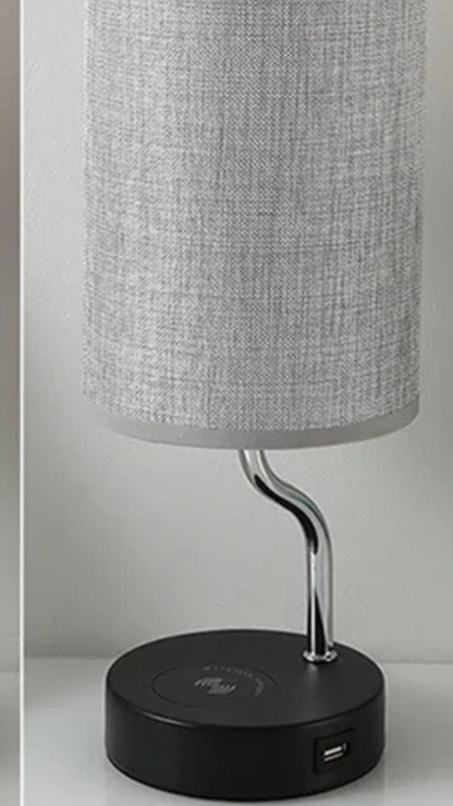 Lampe de chevet tactile .