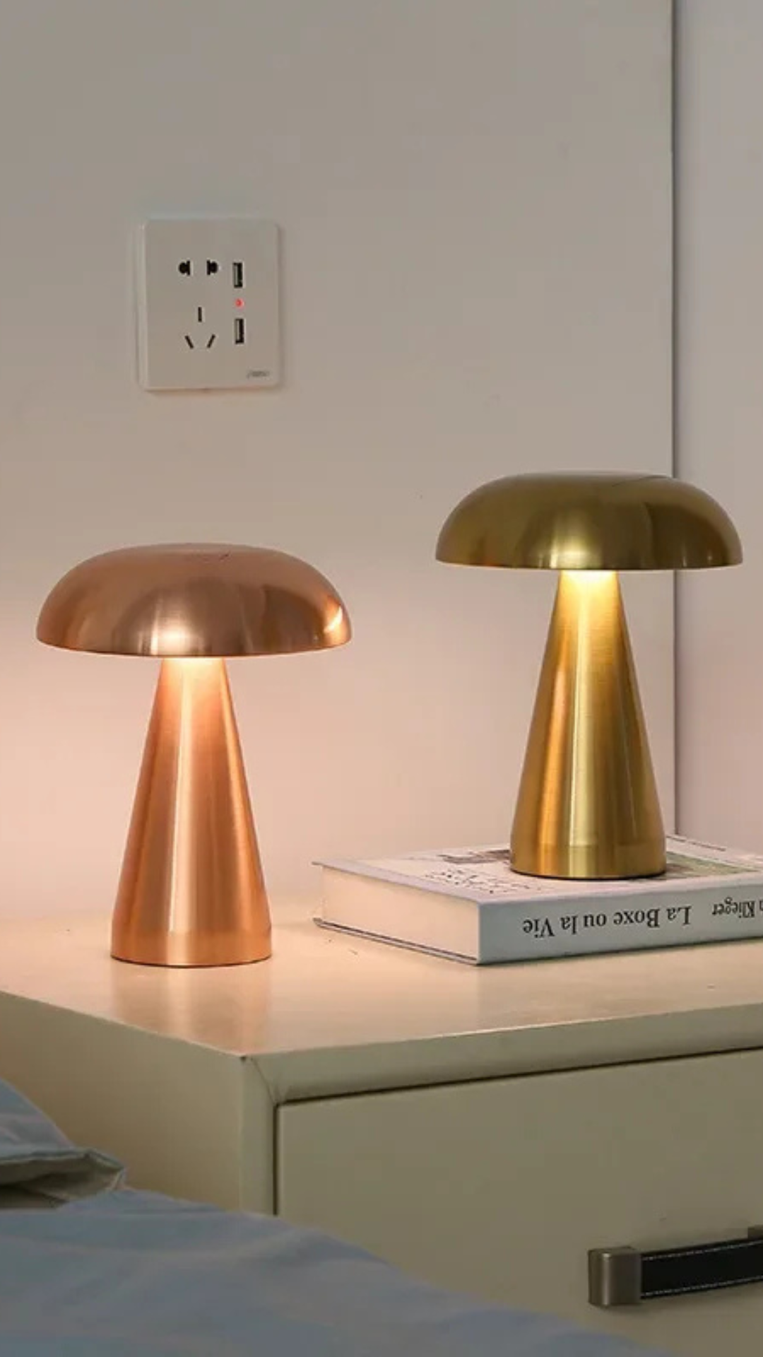 Lampe champignon métal .