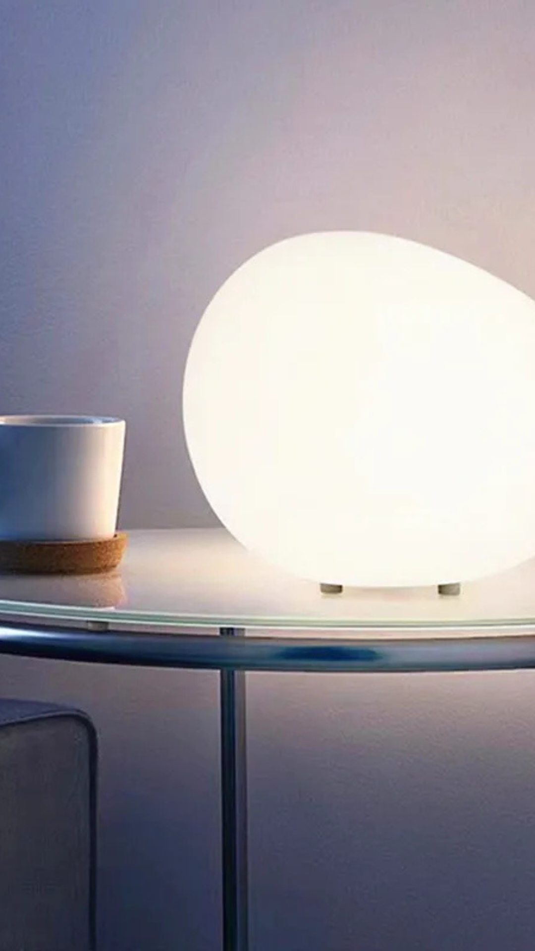 Petite lampe led de table .