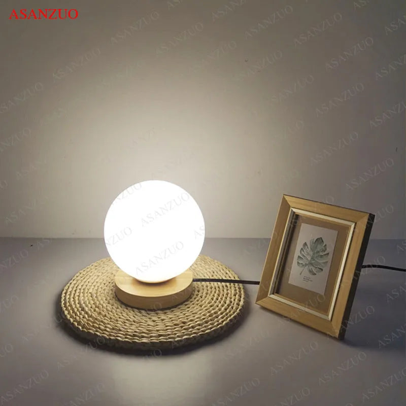 Lampe de table led .