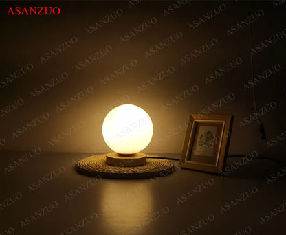 Lampe de table led .