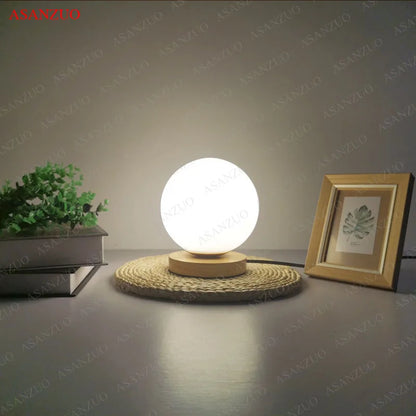 Lampe de table led .